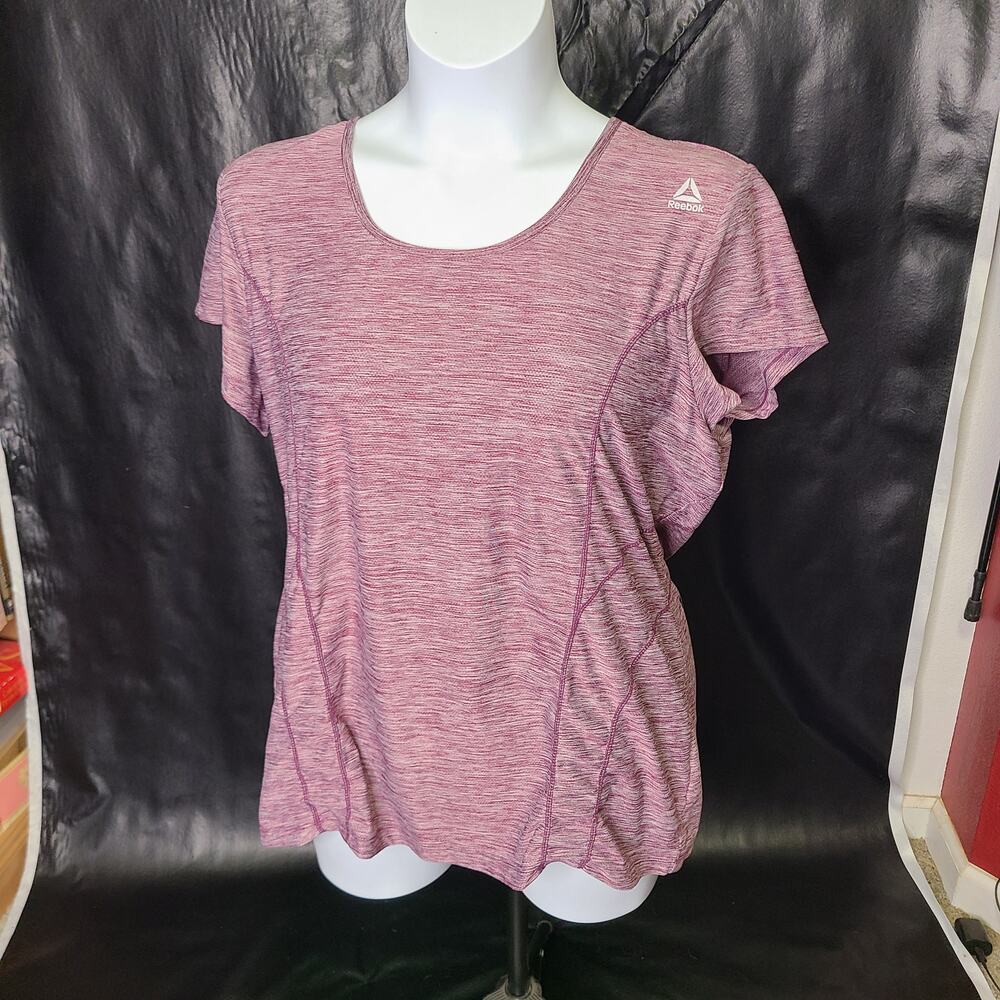 Reebok purple breathable fitness T-shirt, size extra large.